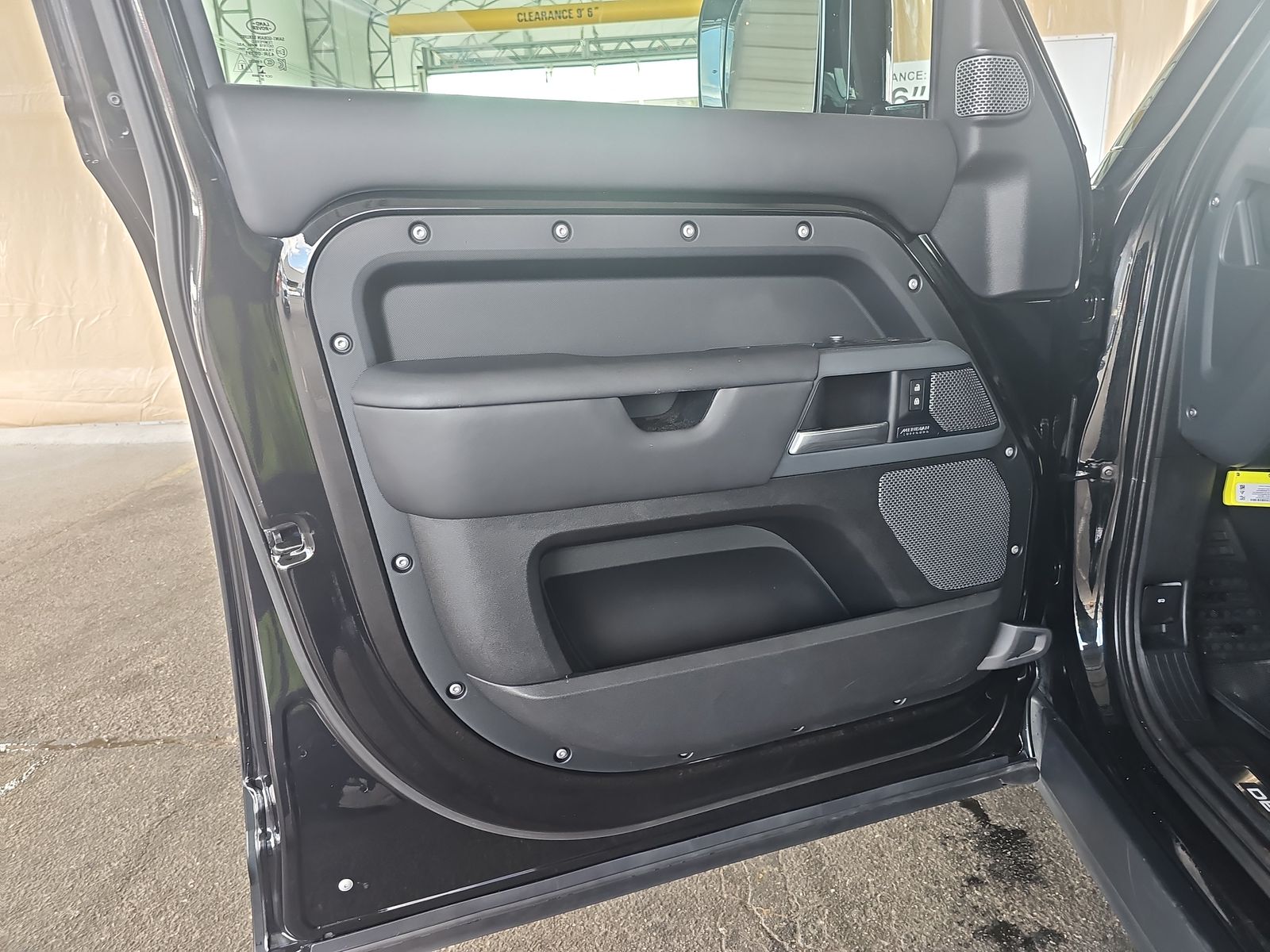 2021 Land Rover Defender 110 X-Dynamic HSE AWD