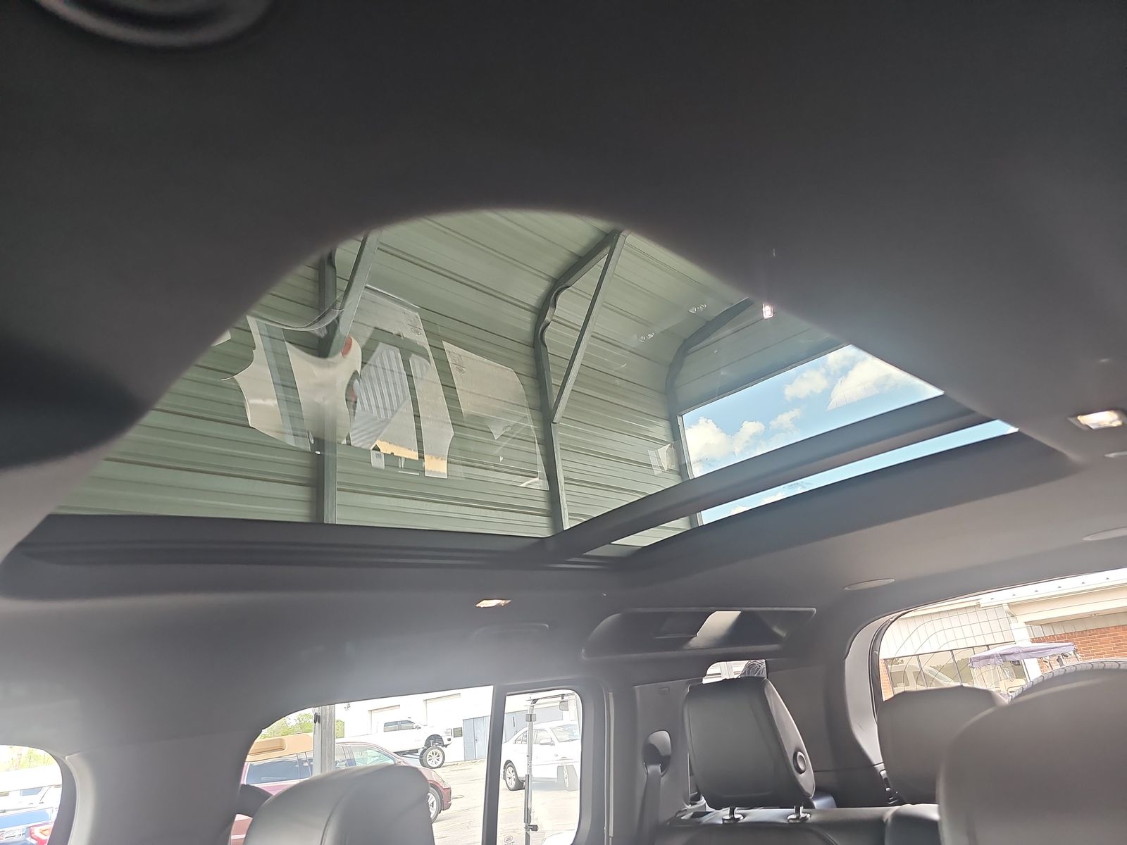 2021 Land Rover Defender 110 X-Dynamic HSE AWD