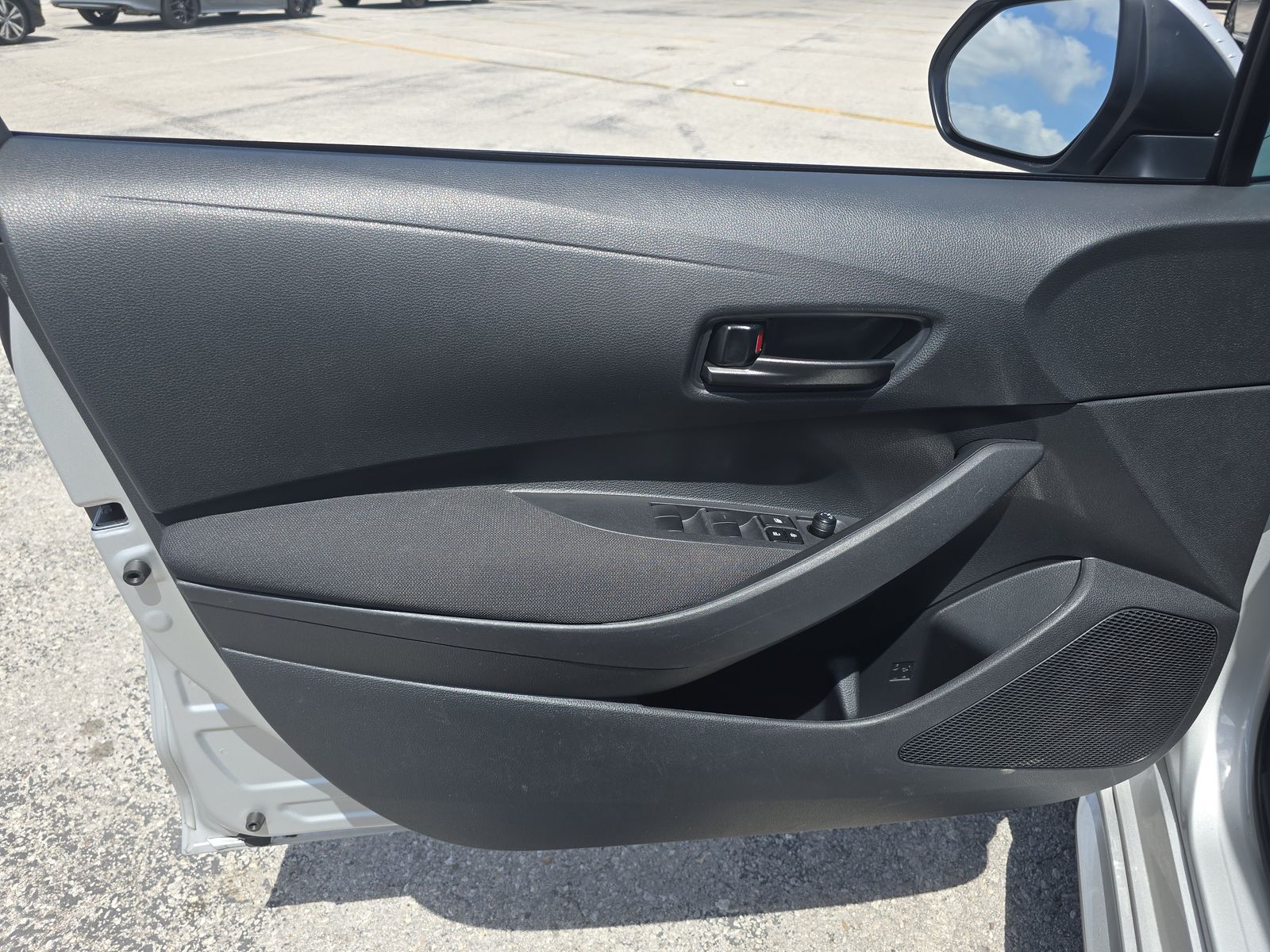2024 Toyota Corolla LE FWD