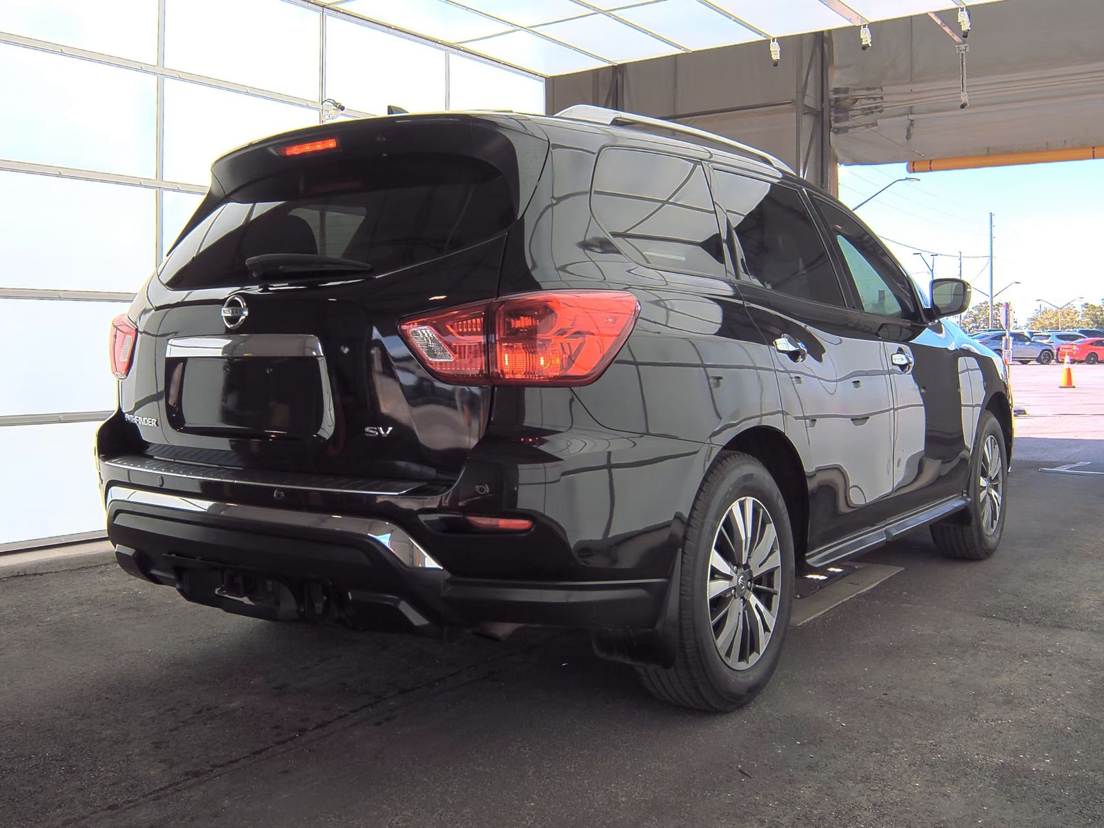 2020 Nissan Pathfinder SV FWD