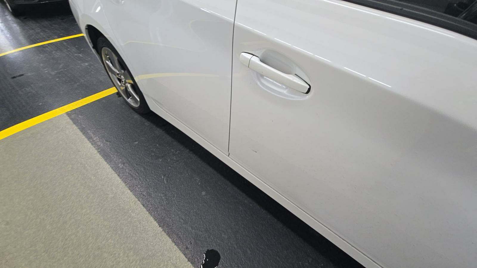 2013 Toyota Prius Persona Series FWD