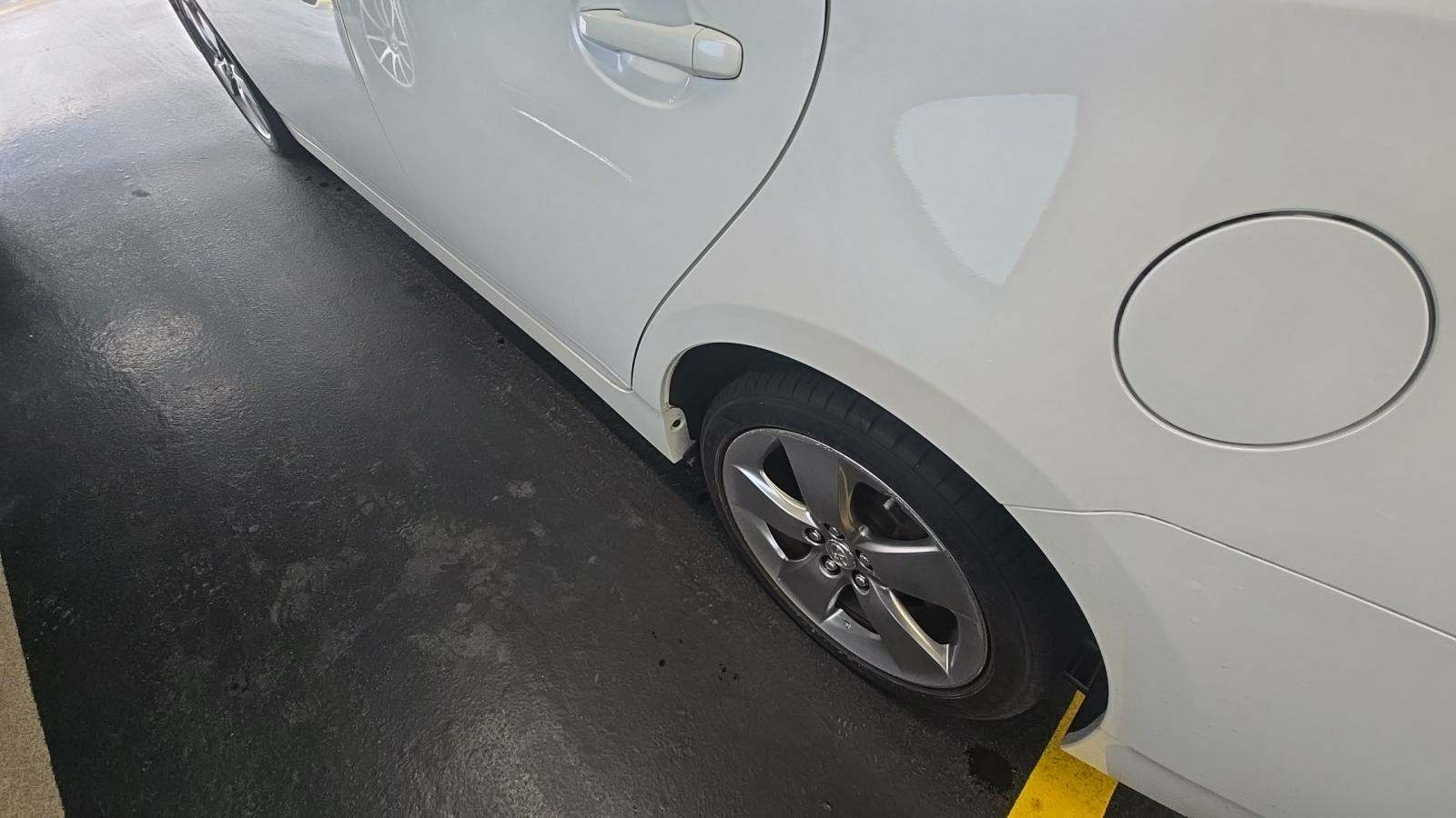 2013 Toyota Prius Persona Series FWD