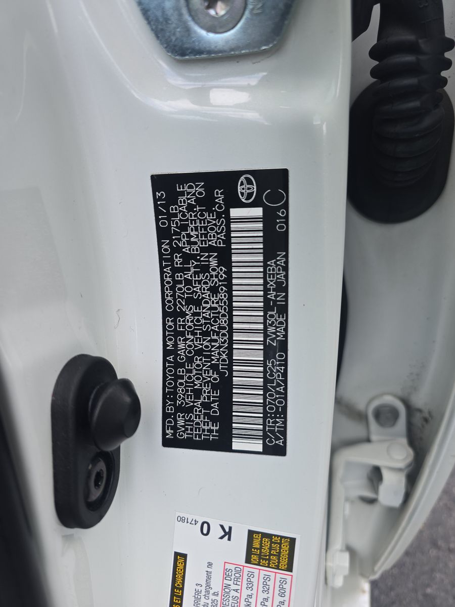 2013 Toyota Prius Persona Series FWD