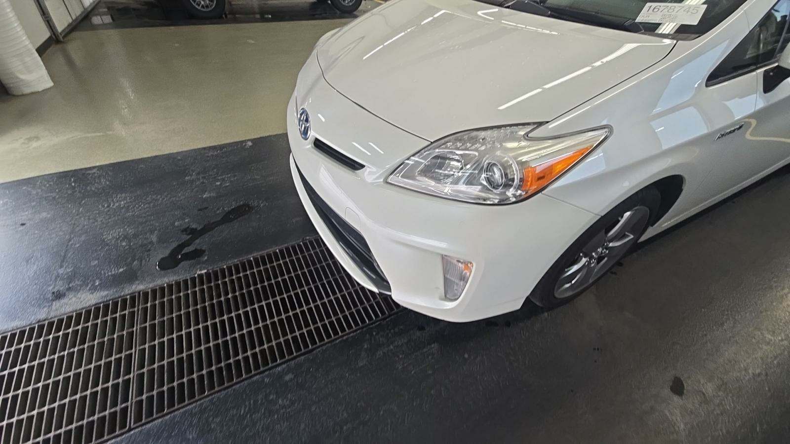 2013 Toyota Prius Persona Series FWD