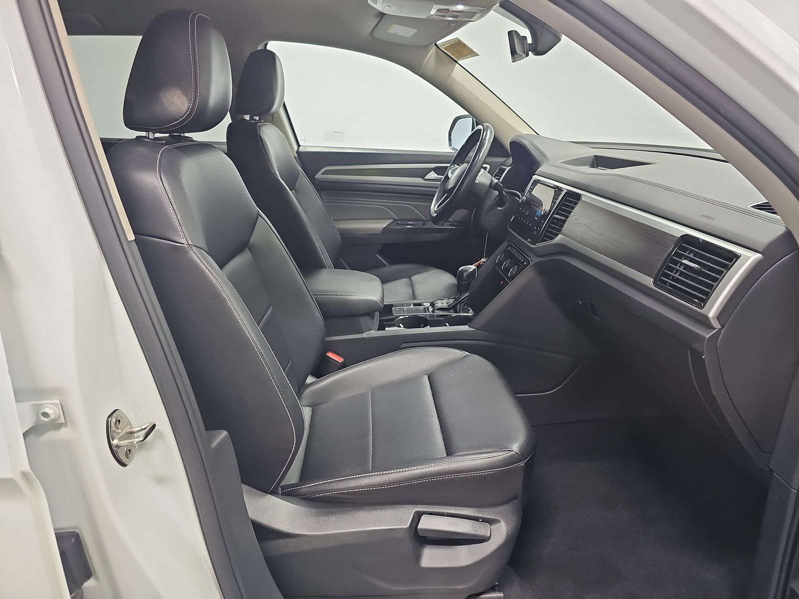 2022 Volkswagen Atlas 2.0T SE FWD