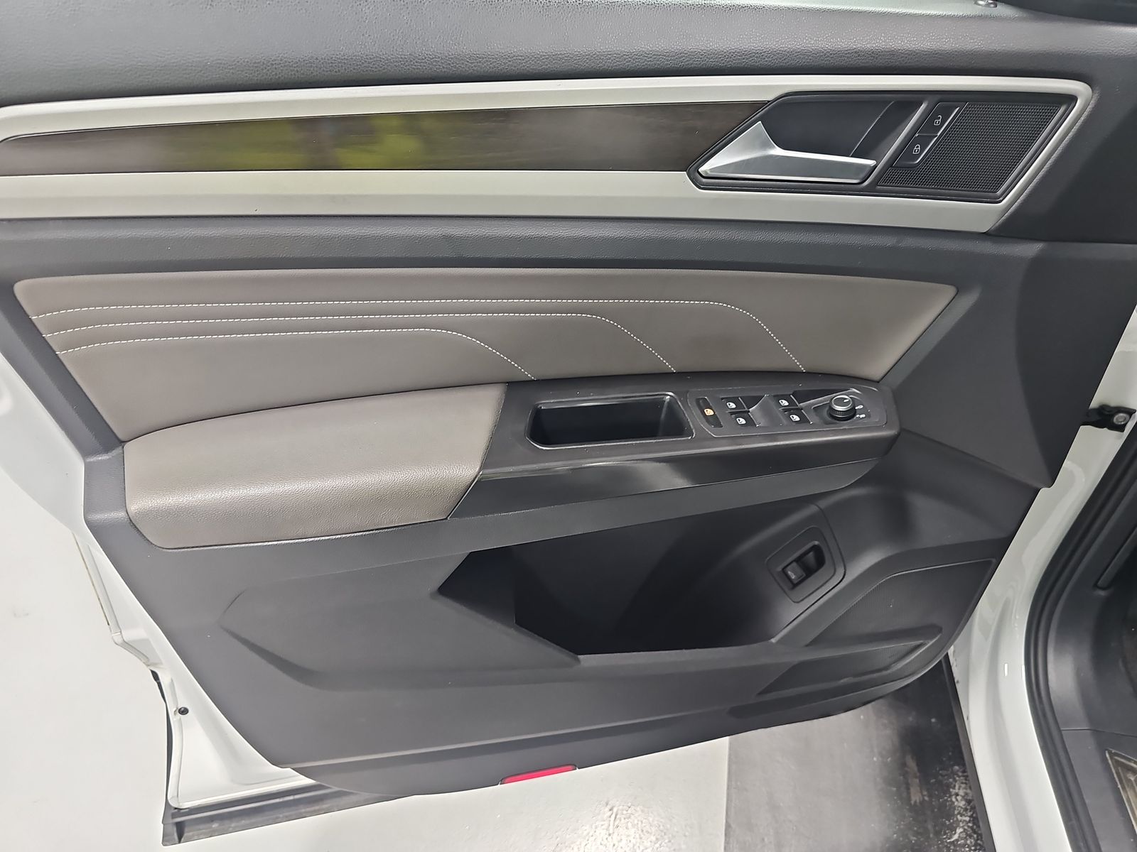 2022 Volkswagen Atlas 2.0T SE FWD