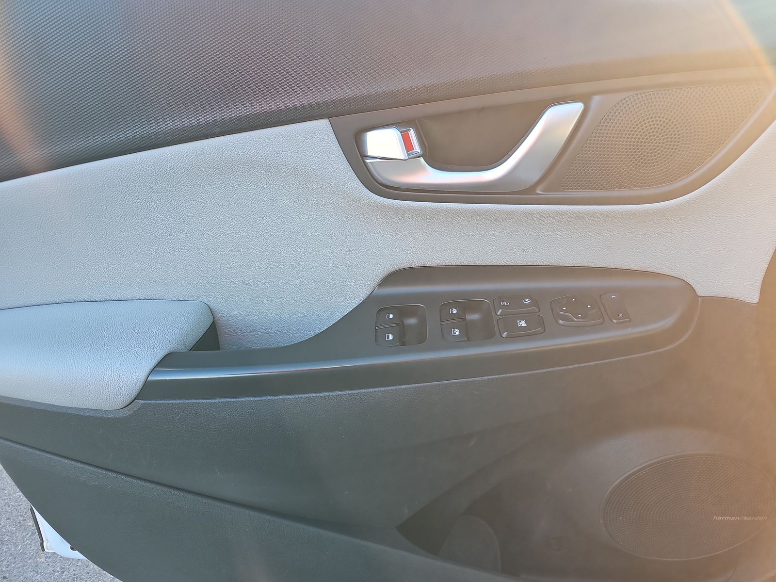 2023 Hyundai Kona Limited FWD