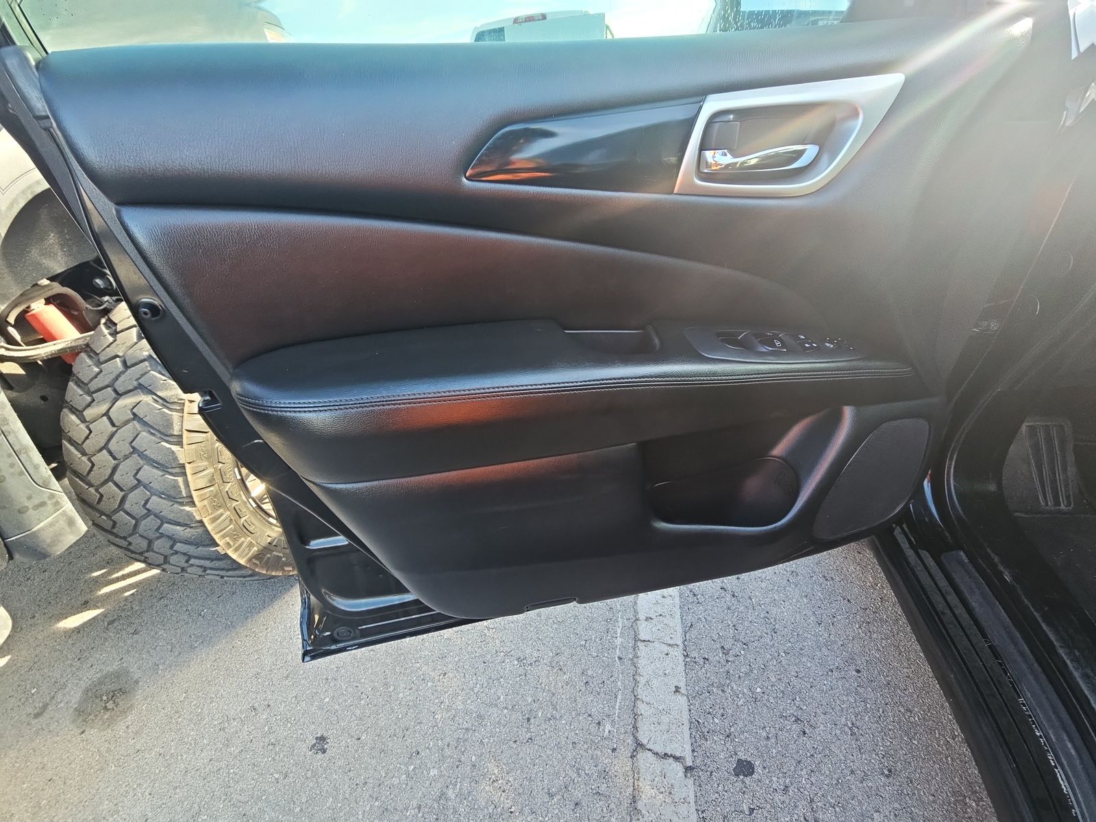 2020 Nissan Pathfinder SV FWD