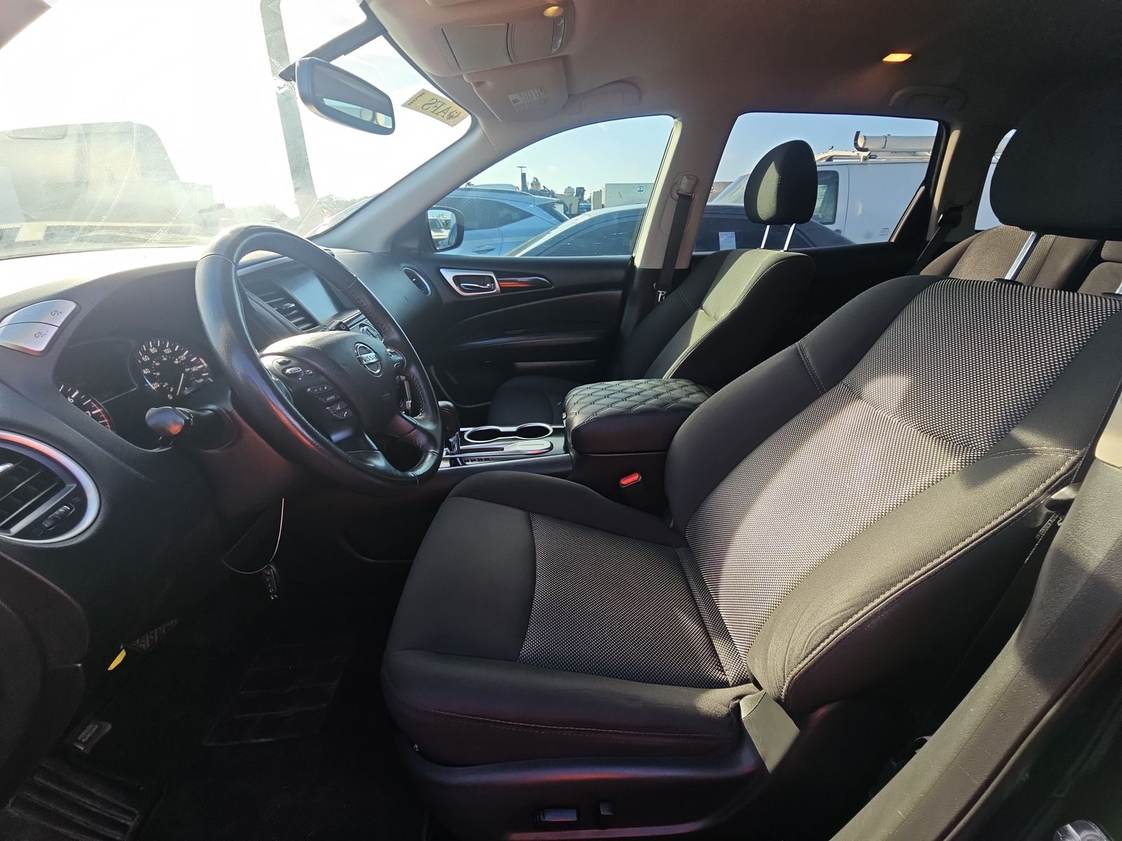 2020 Nissan Pathfinder SV FWD