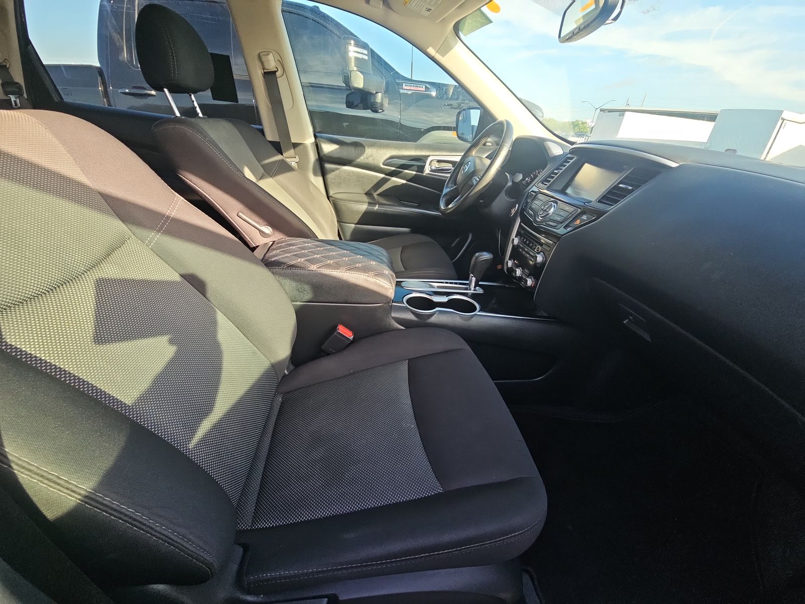 2020 Nissan Pathfinder SV FWD