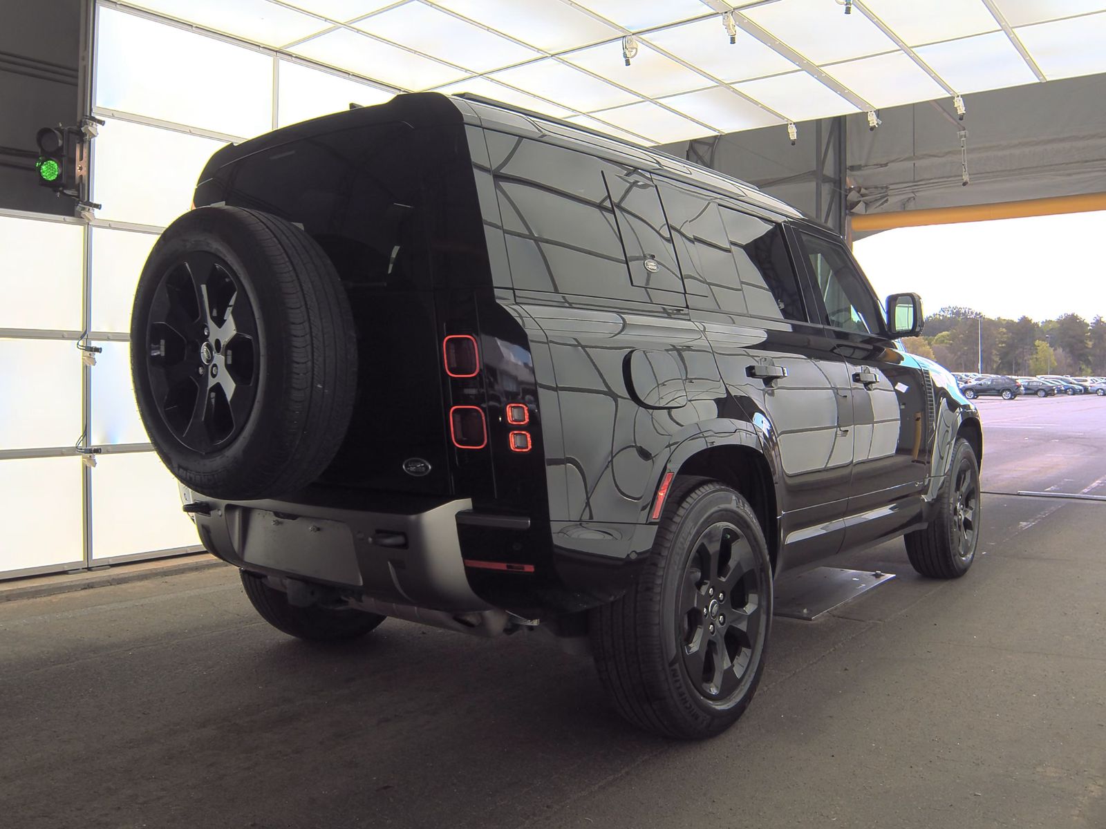 2021 Land Rover Defender 110 X-Dynamic HSE AWD