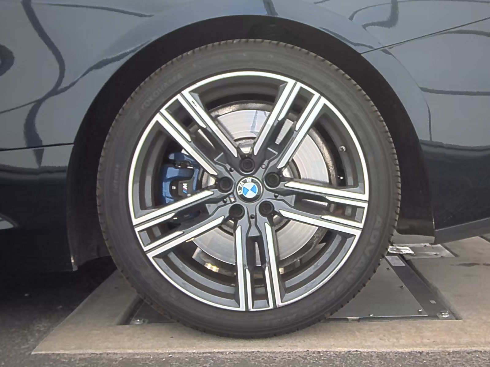 2024 BMW 8 Series 840i RWD