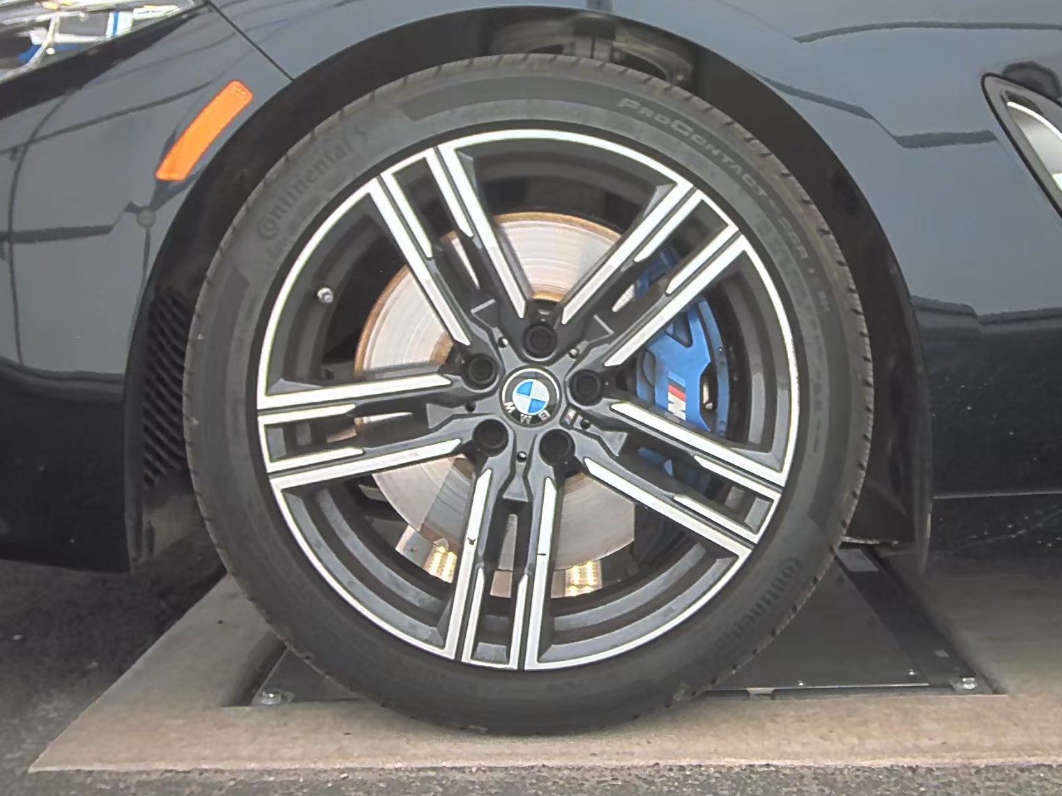 2024 BMW 8 Series 840i RWD