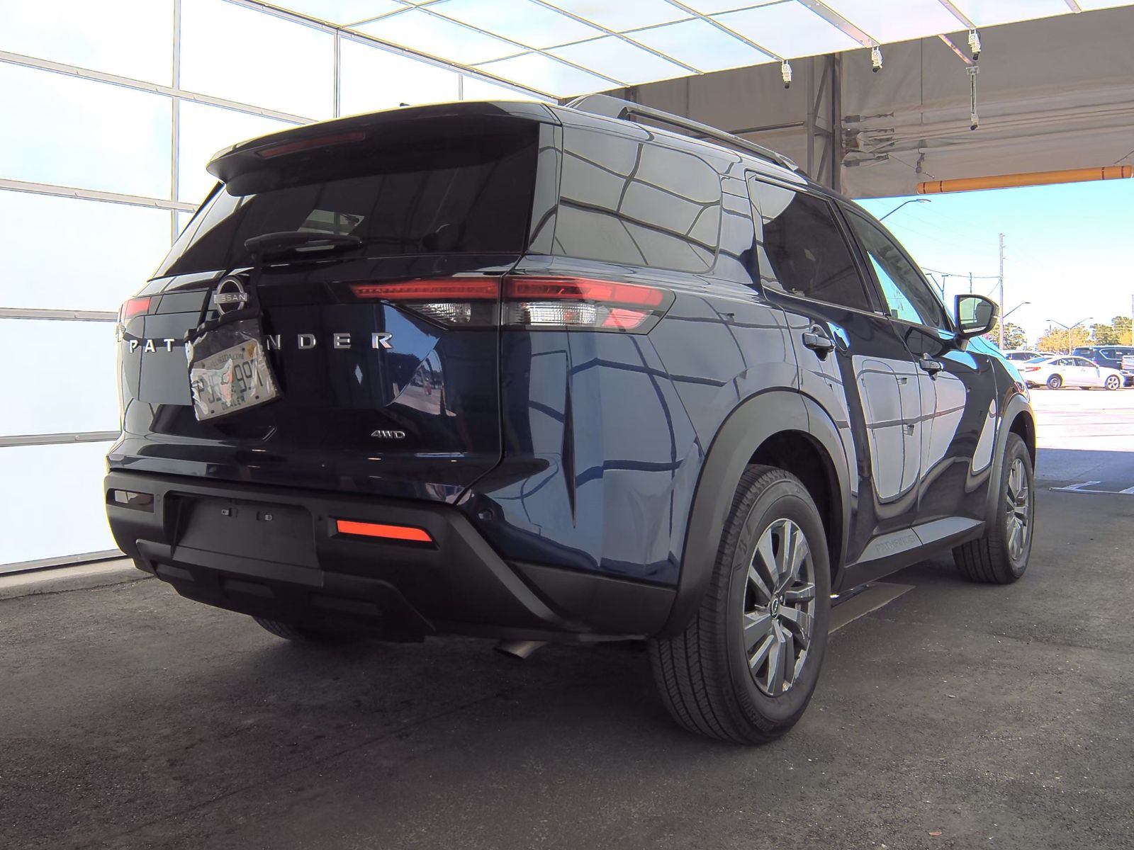 2025 Nissan Pathfinder SV AWD