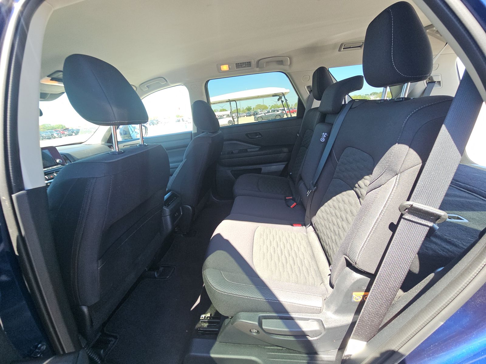 2025 Nissan Pathfinder SV AWD
