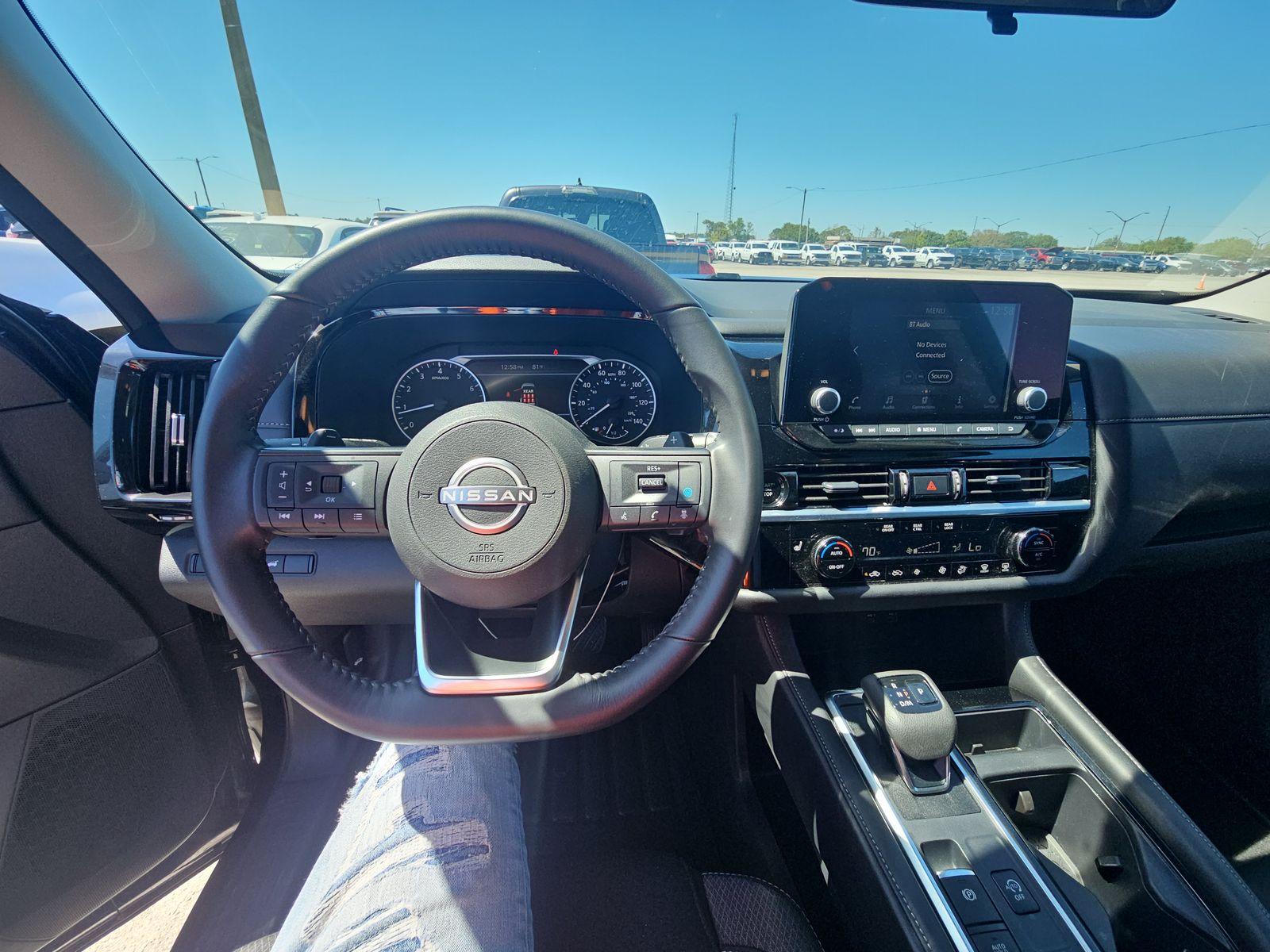 2025 Nissan Pathfinder SV AWD