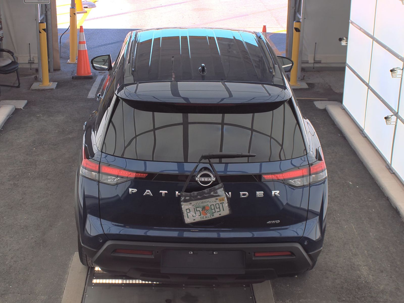 2025 Nissan Pathfinder SV AWD