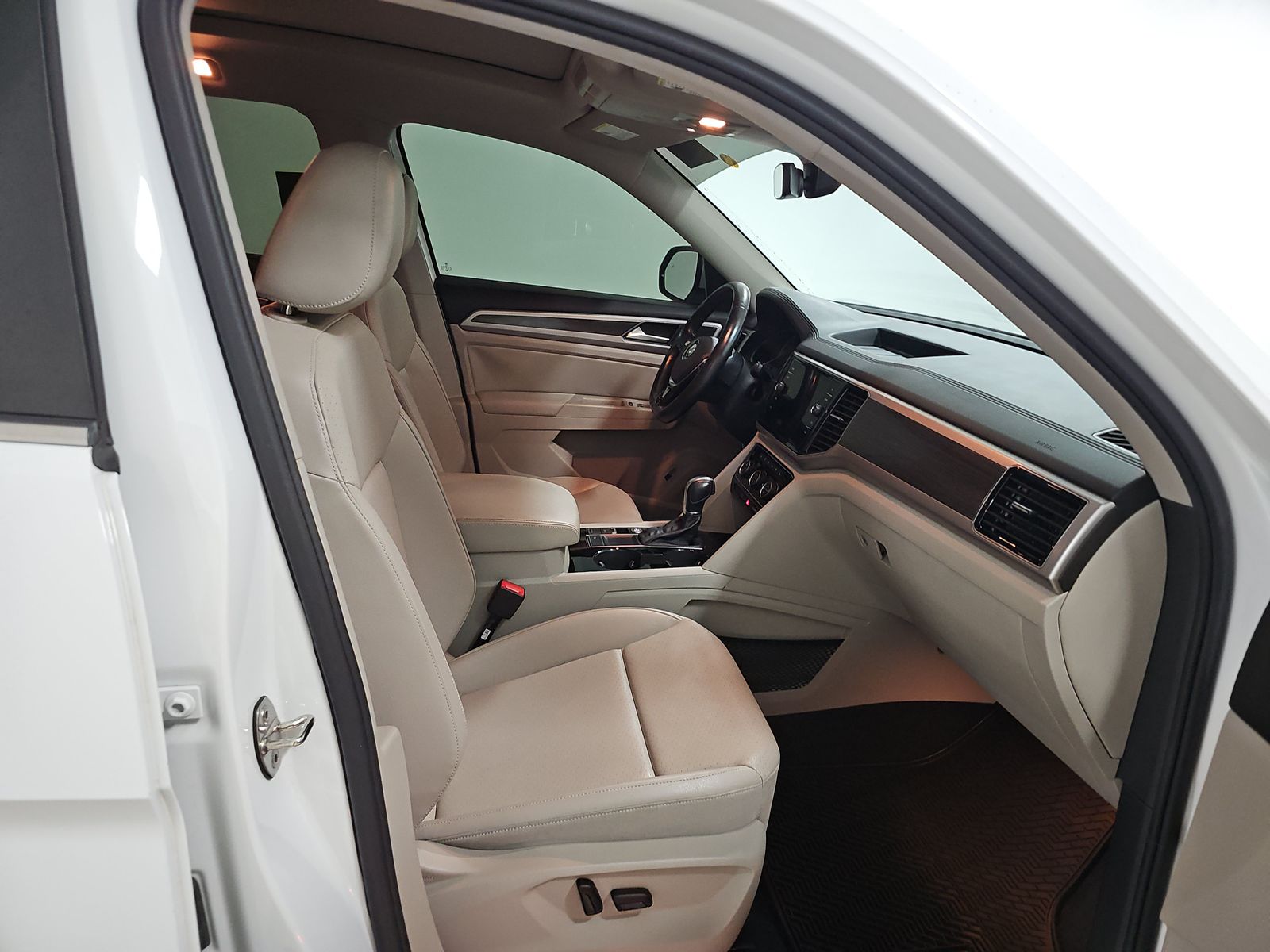 2018 Volkswagen Atlas 3.6L SEL FWD