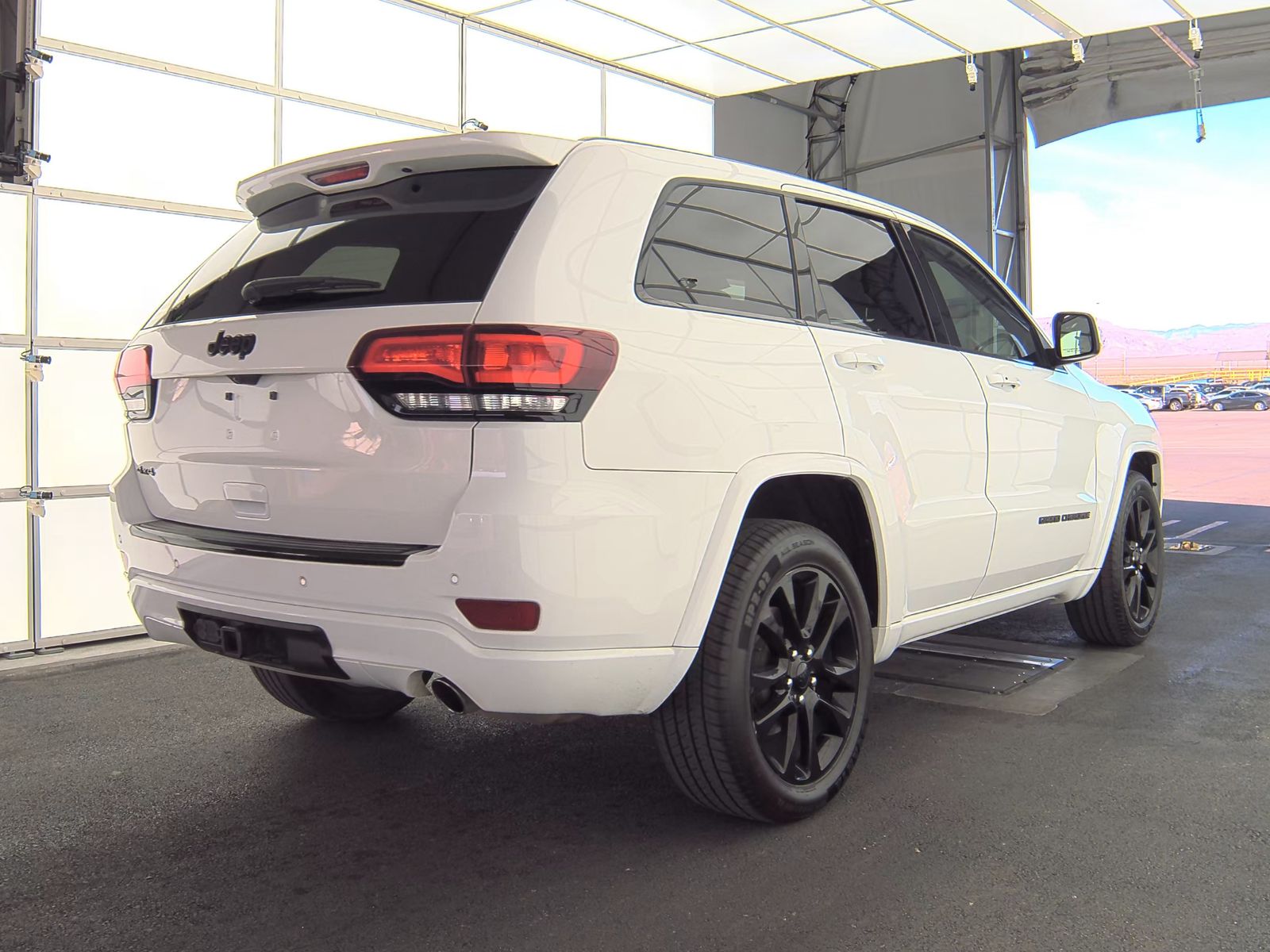 2017 Jeep Grand Cherokee Laredo Altitude Edition AWD