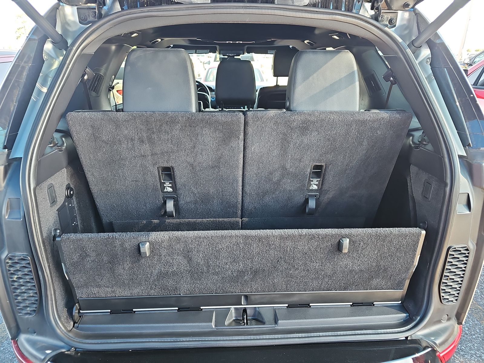 2020 Land Rover Discovery Landmark Edition AWD