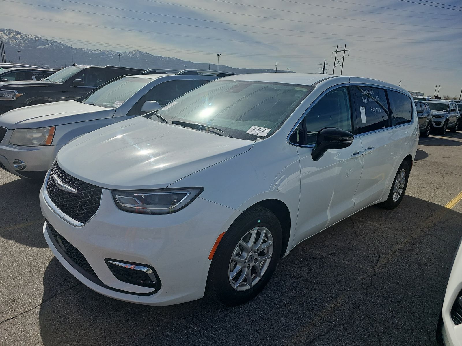 2024 Chrysler Pacifica Touring L FWD