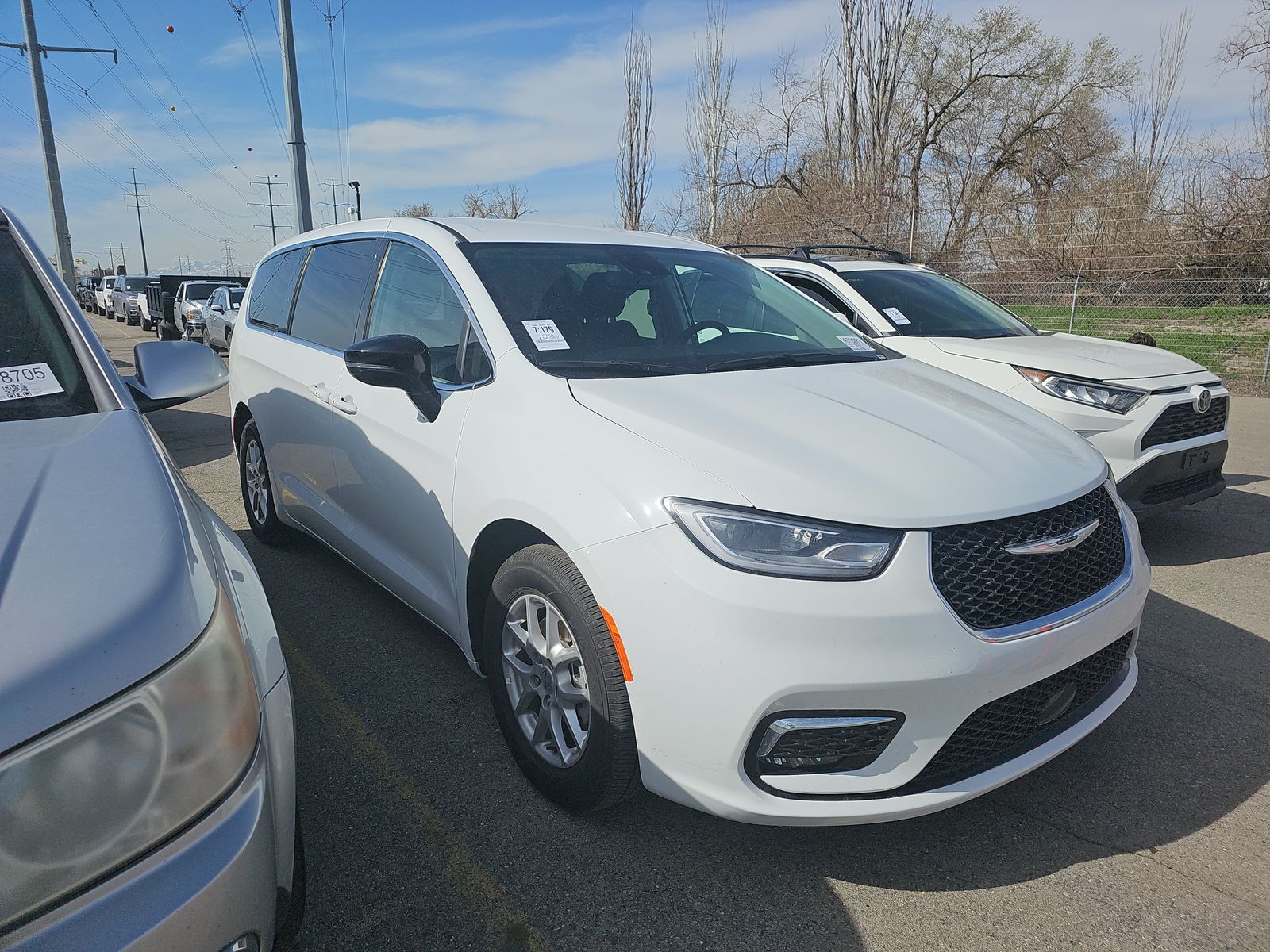 2024 Chrysler Pacifica Touring L FWD