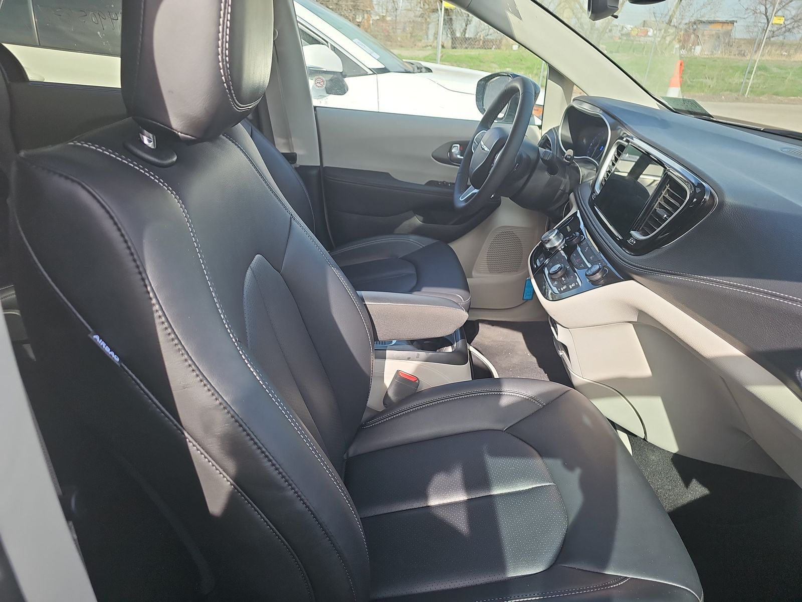 2024 Chrysler Pacifica Touring L FWD