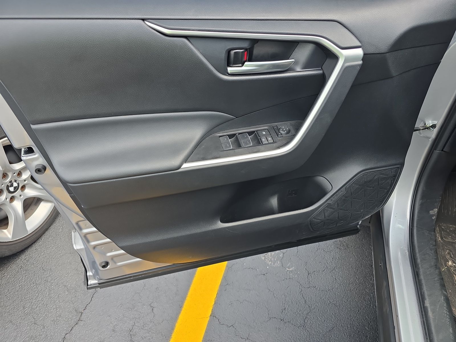 2024 Toyota RAV4 Hybrid XLE AWD