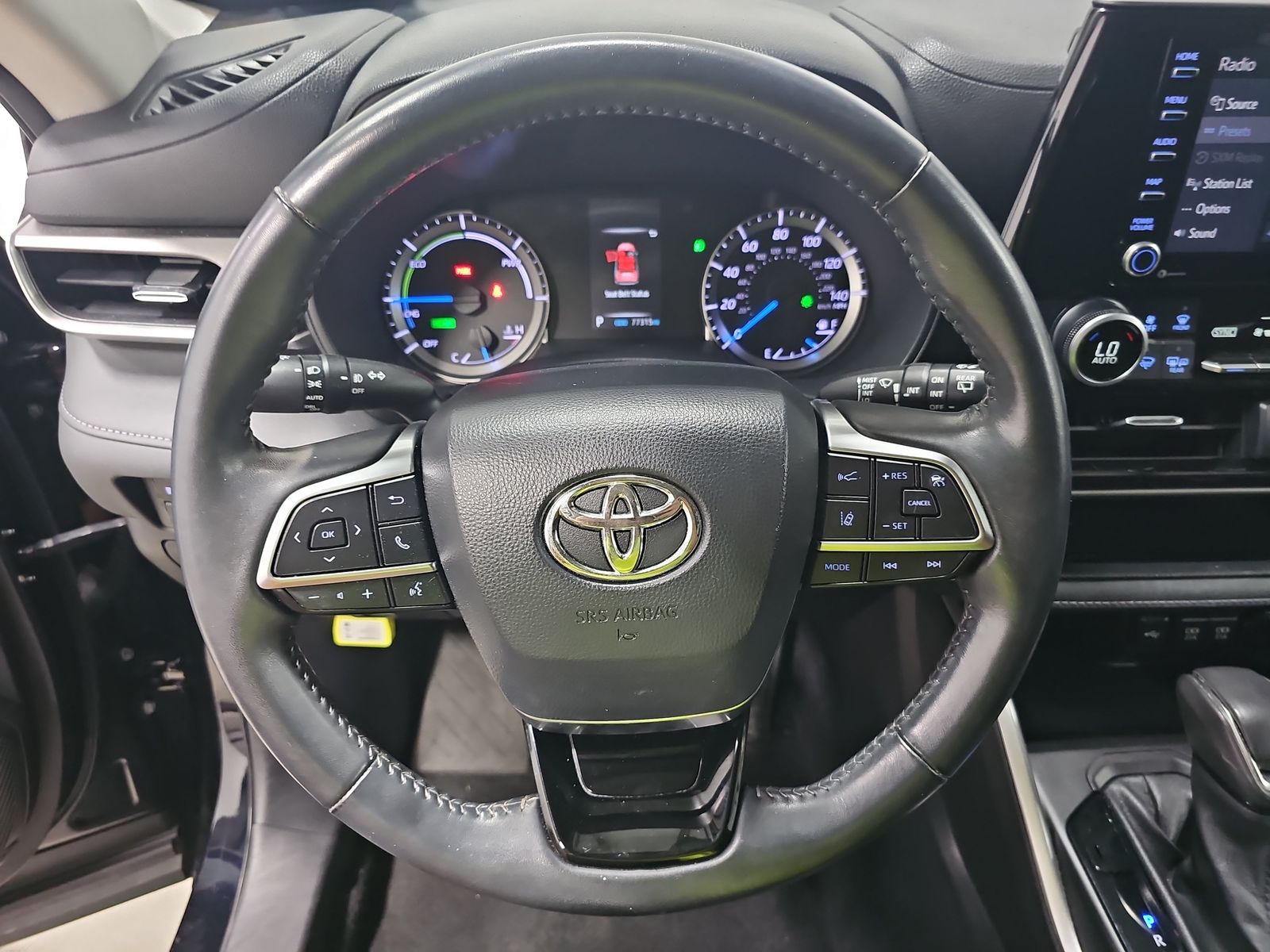 2021 Toyota Highlander Hybrid LE FWD