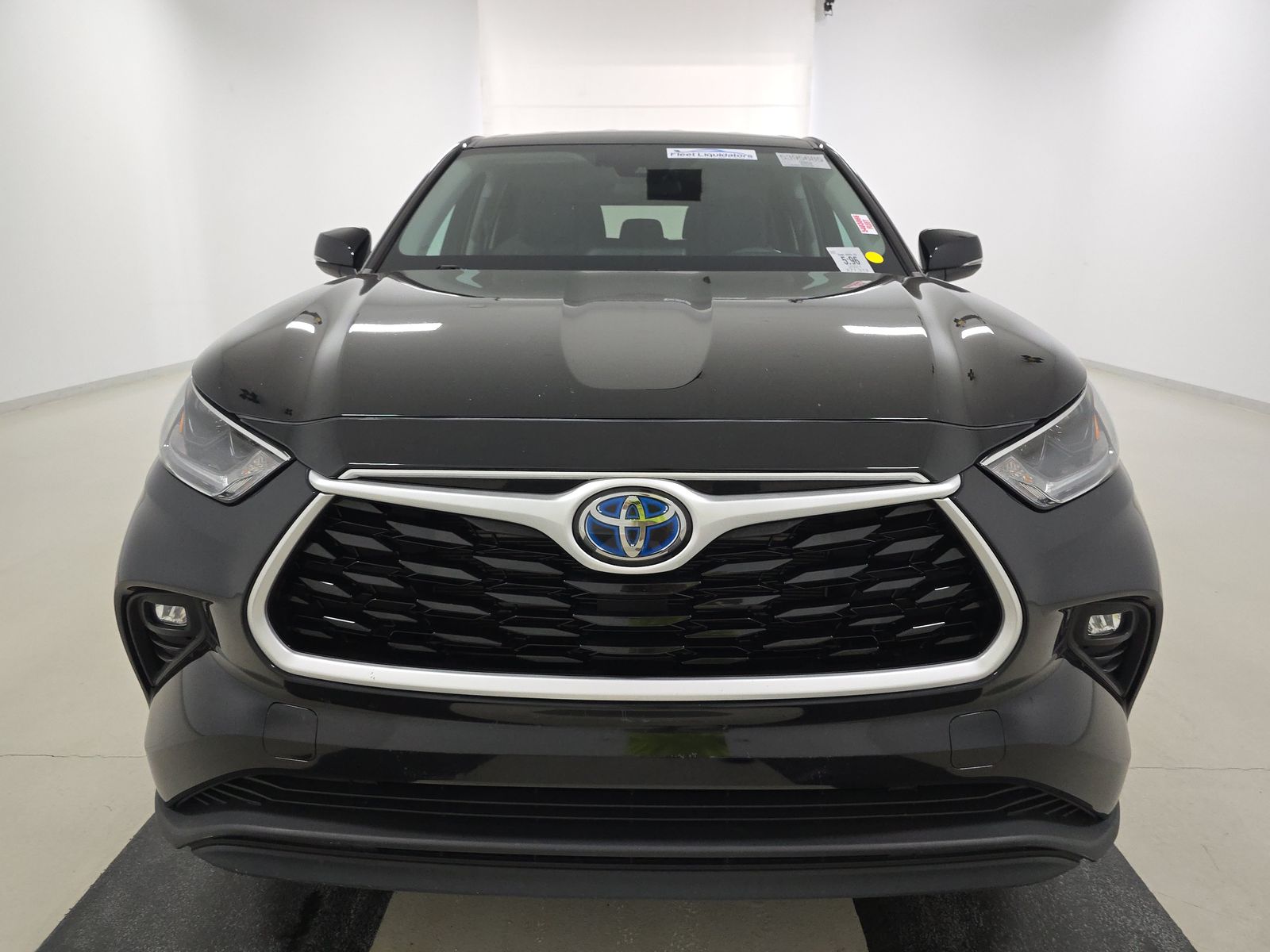 2021 Toyota Highlander Hybrid LE FWD