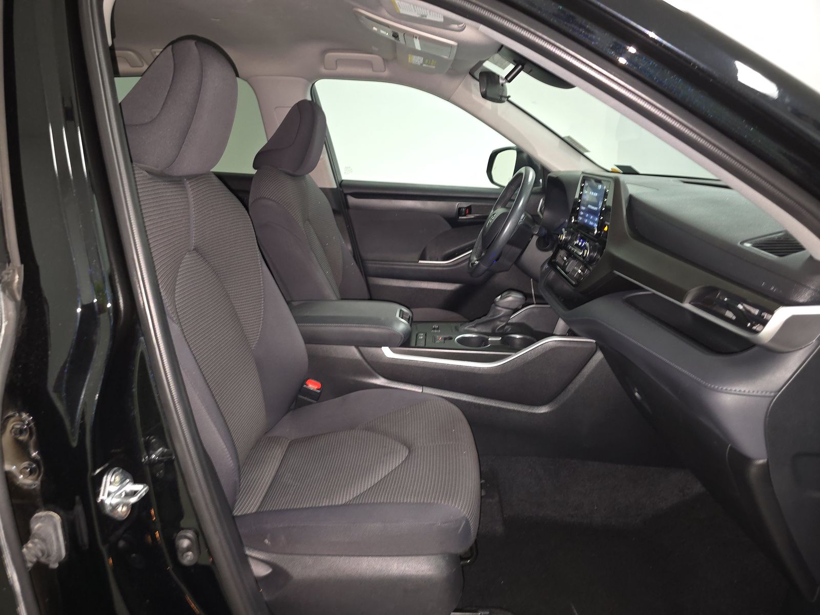 2021 Toyota Highlander Hybrid LE FWD