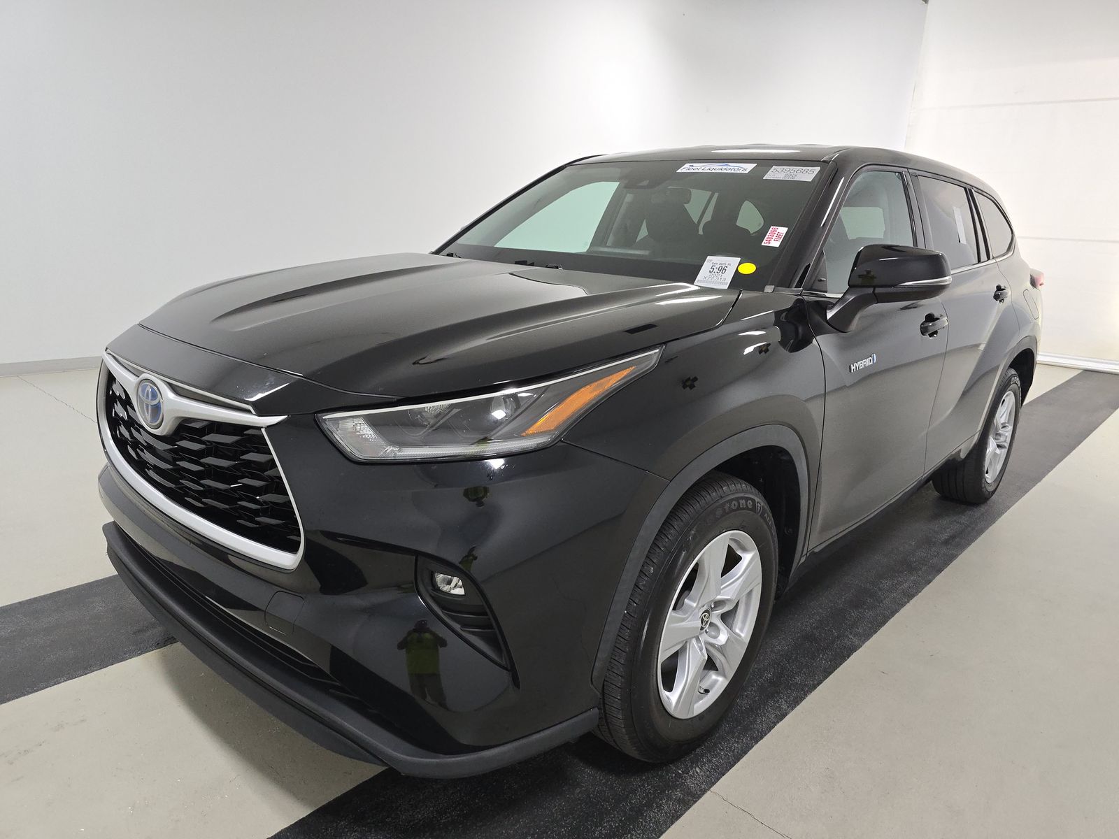 2021 Toyota Highlander Hybrid LE FWD