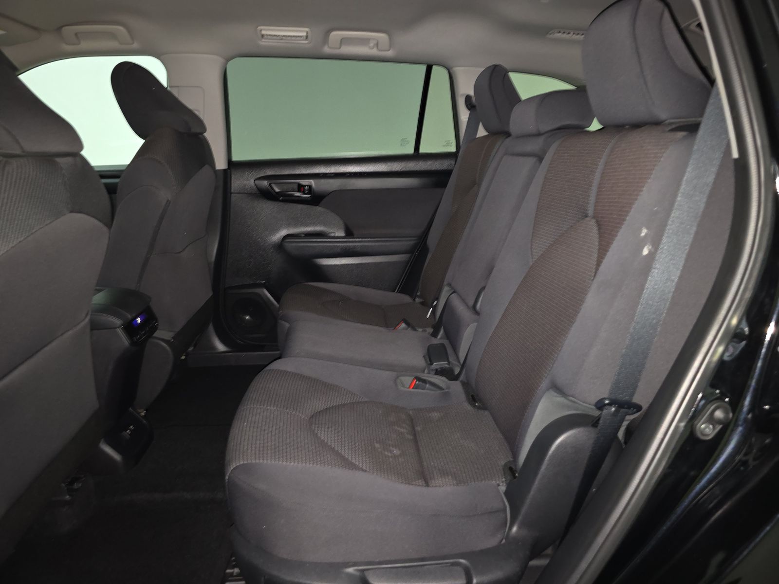 2021 Toyota Highlander Hybrid LE FWD