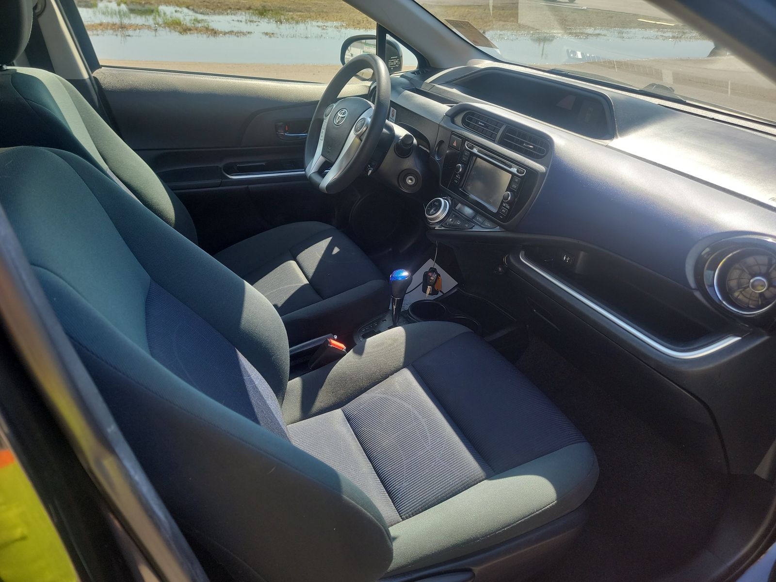 2016 Toyota Prius c Two FWD