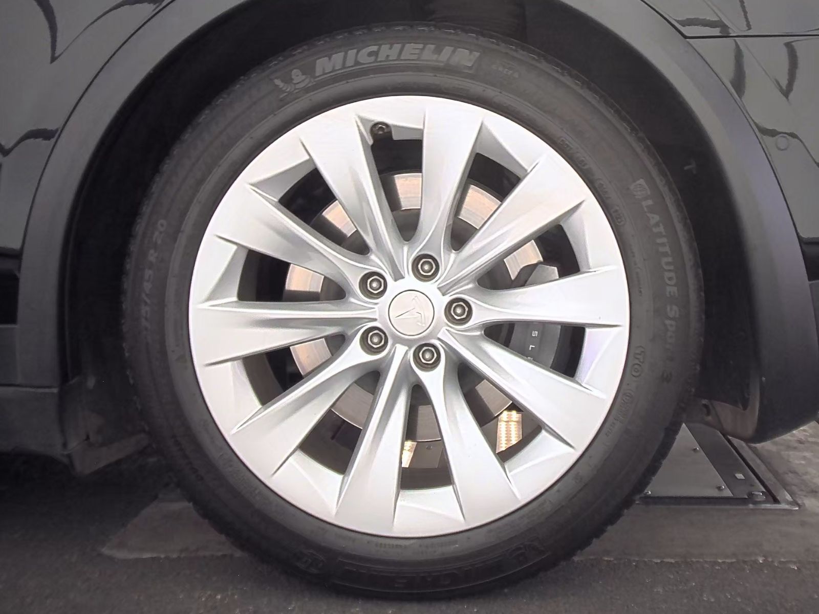 2018 Tesla Model X 75D AWD