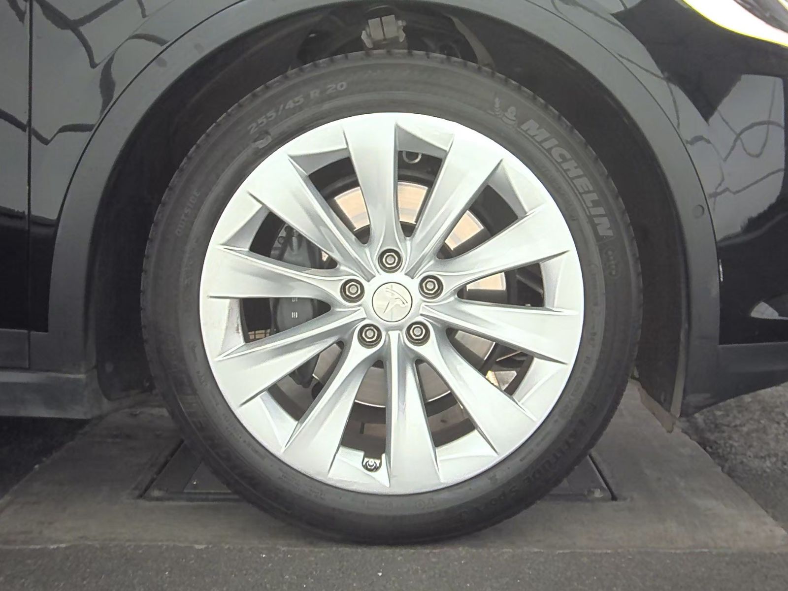 2018 Tesla Model X 75D AWD