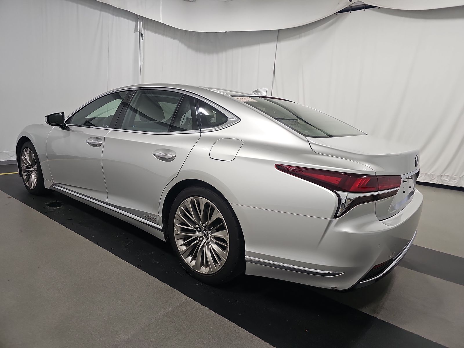 2018 Lexus LS LS 500h RWD