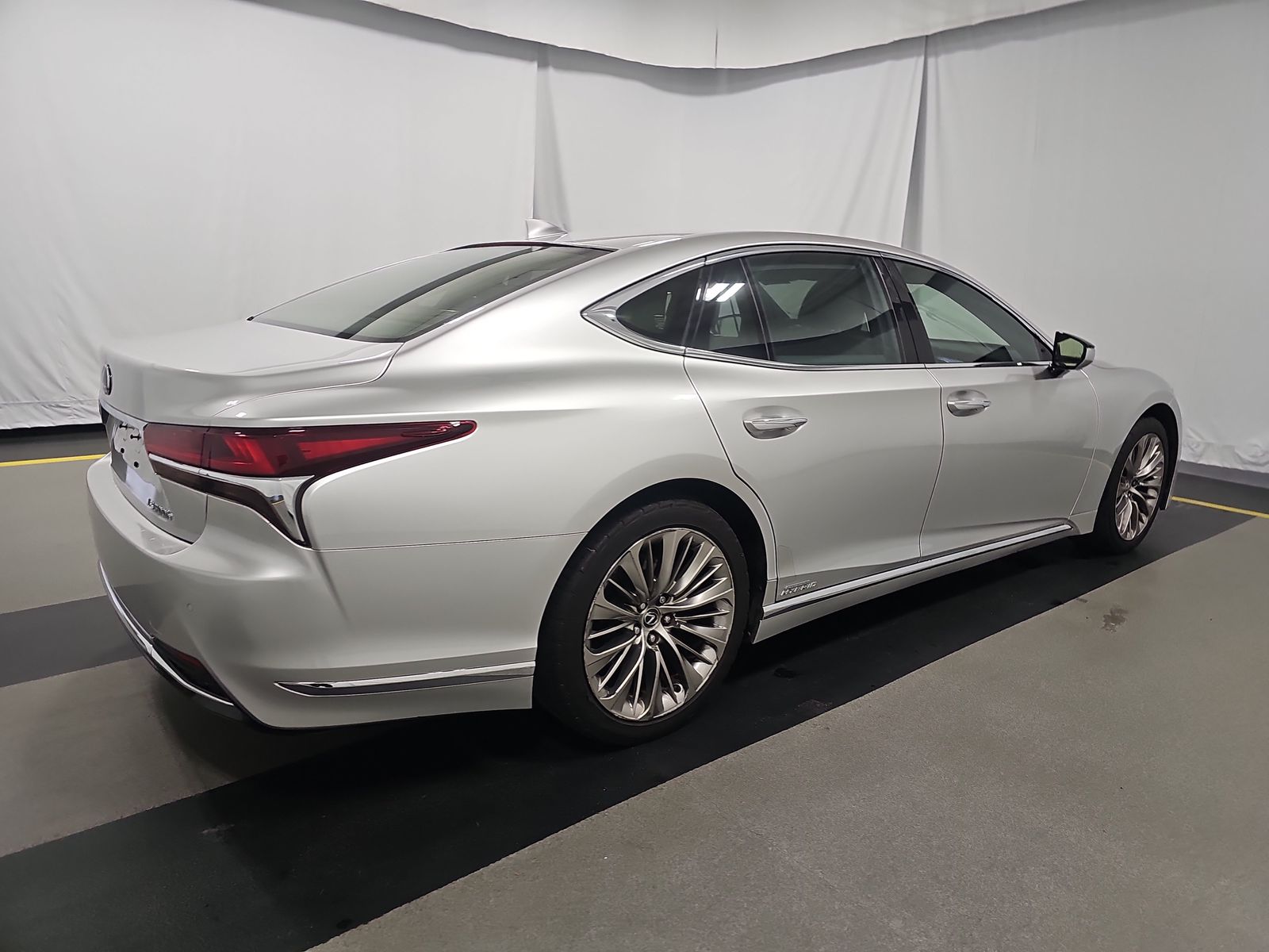 2018 Lexus LS LS 500h RWD