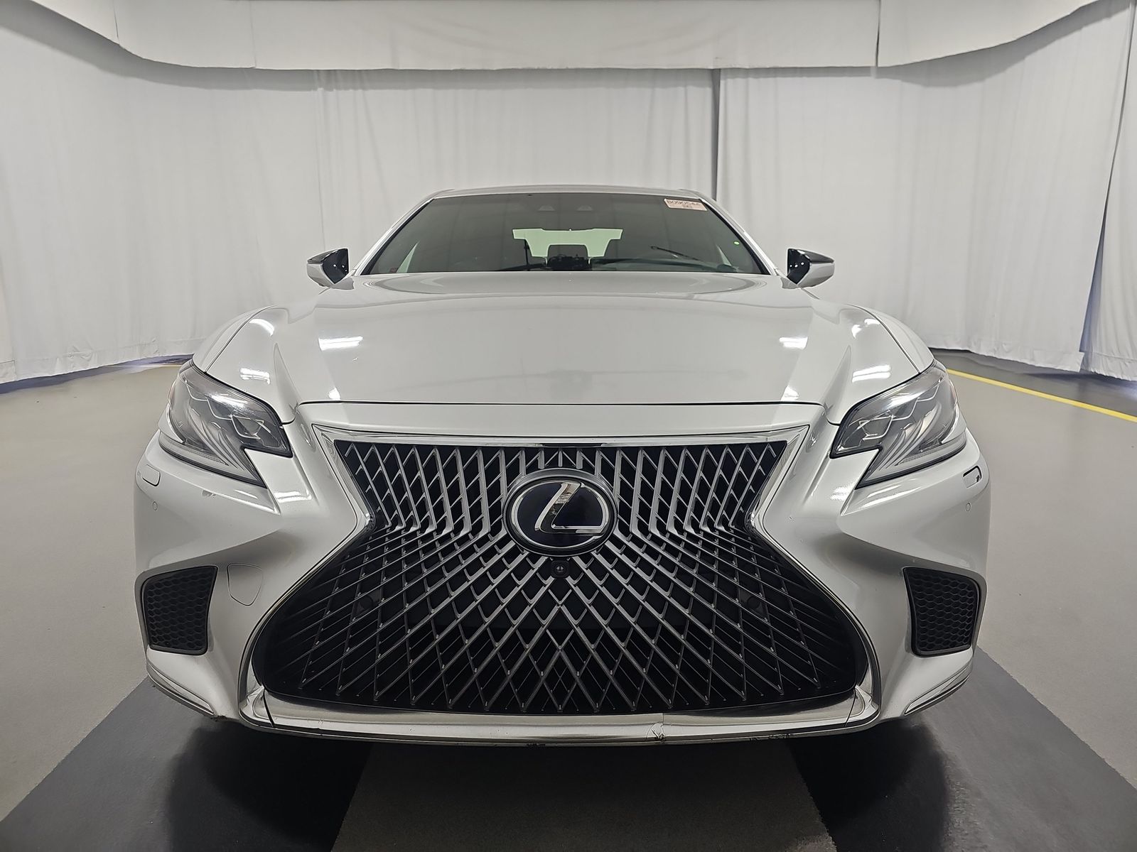 2018 Lexus LS LS 500h RWD