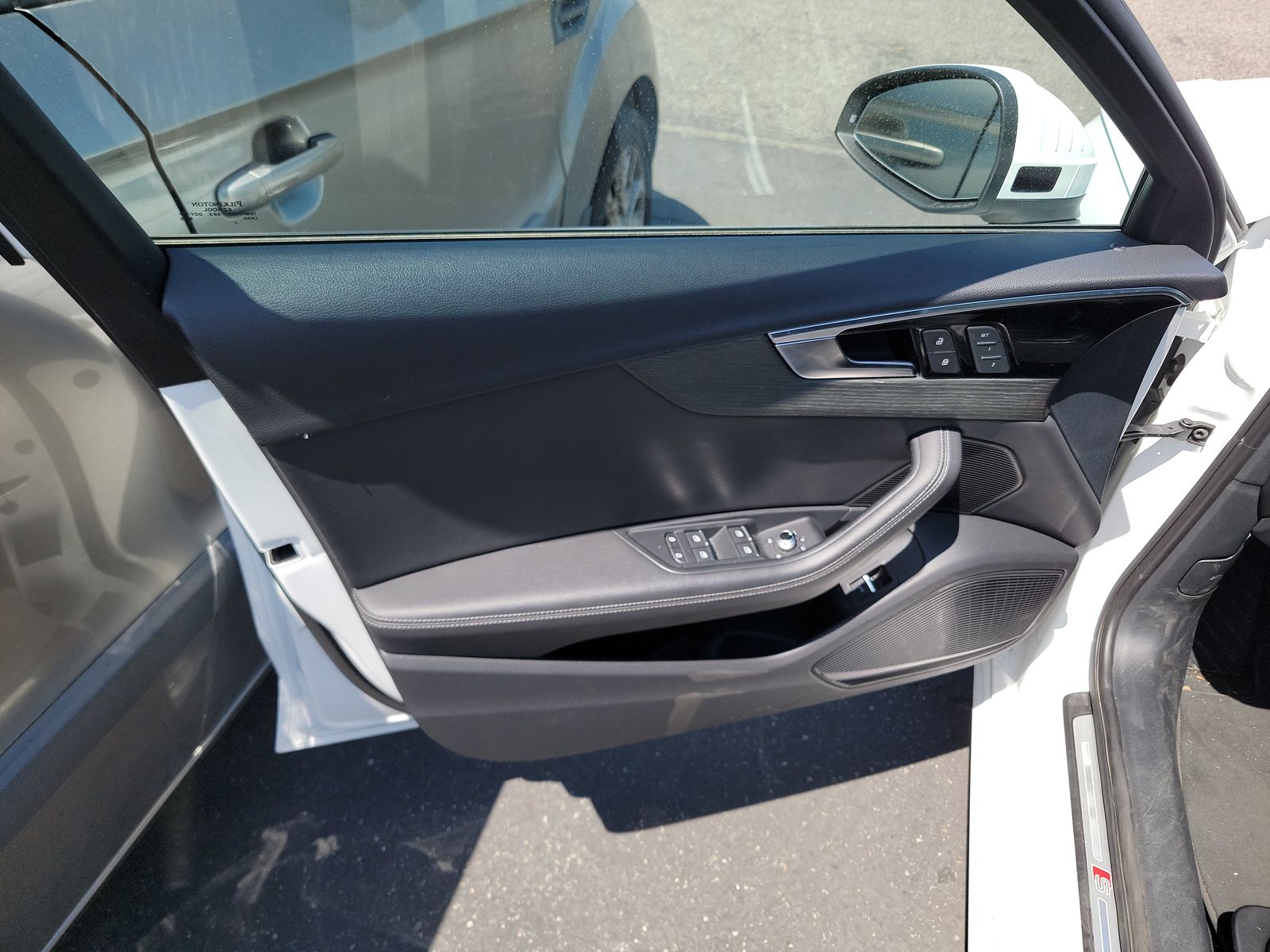 2023 Audi A4 S line Premium Plus AWD