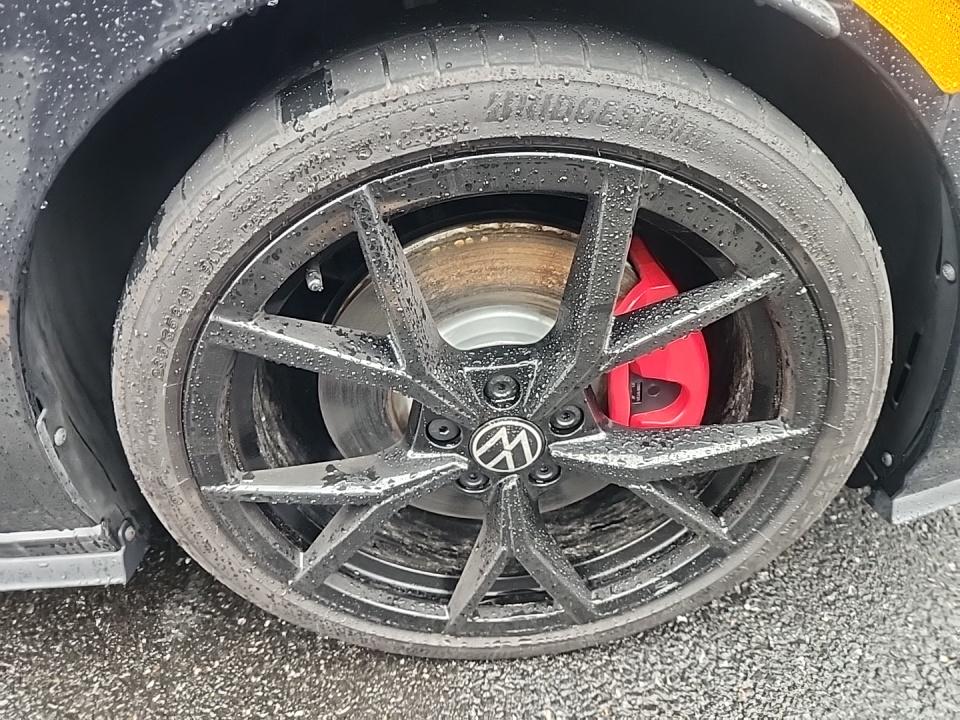 2024 Volkswagen Golf GTI 380 Performance FWD