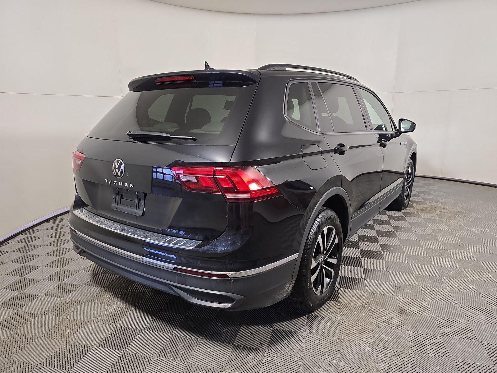 2023 Volkswagen Tiguan 2.0T S FWD