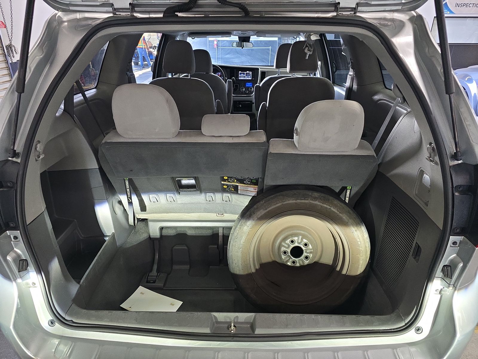 2019 Toyota Sienna L FWD