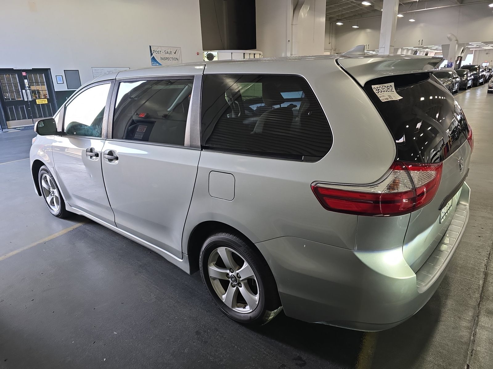 2019 Toyota Sienna L FWD