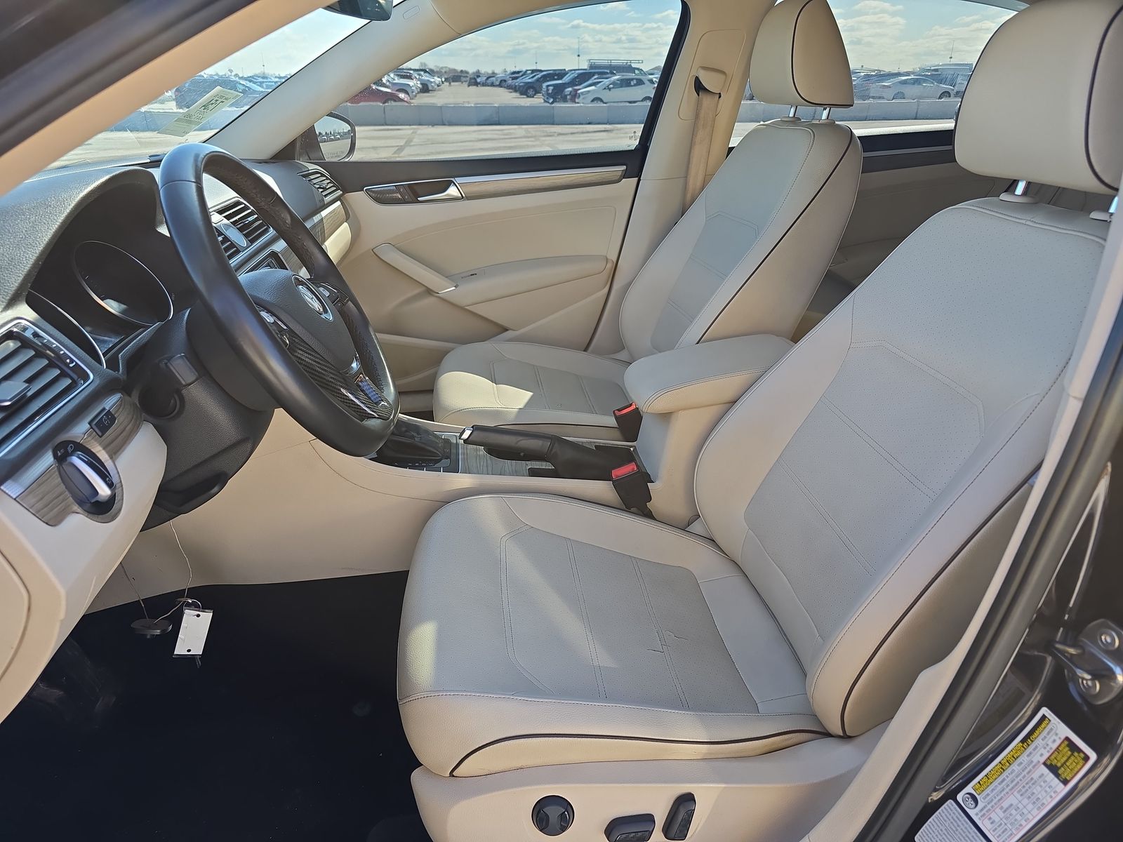 2017 Volkswagen Passat 1.8T SE FWD