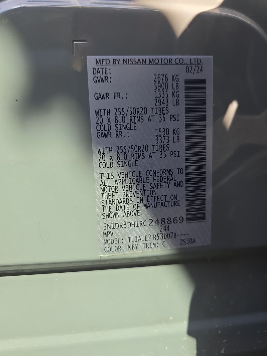 2024 Nissan Pathfinder Platinum FWD