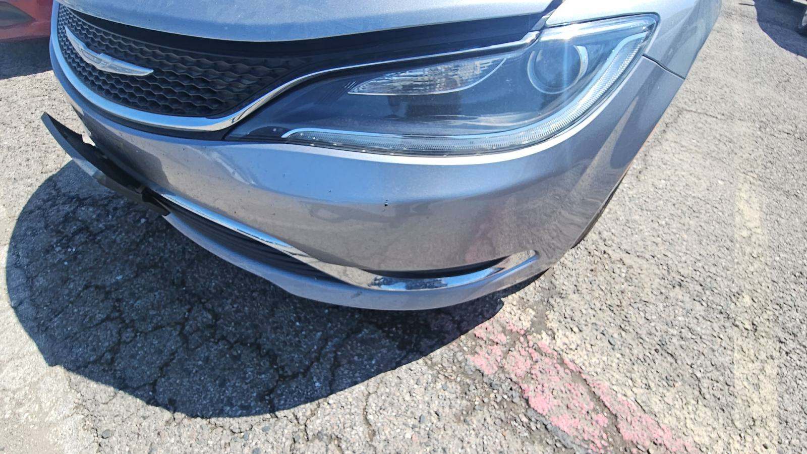 2016 Chrysler 200 Limited FWD