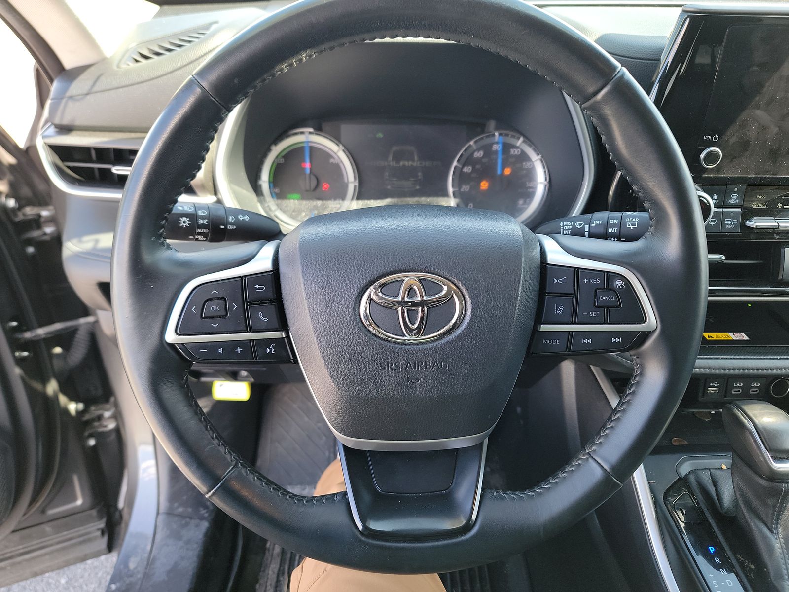 2023 Toyota Highlander Hybrid XLE FWD