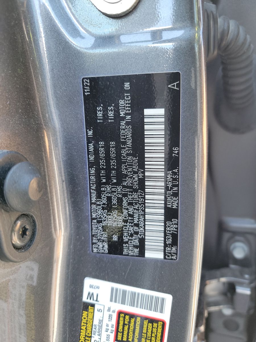 2023 Toyota Highlander Hybrid XLE FWD