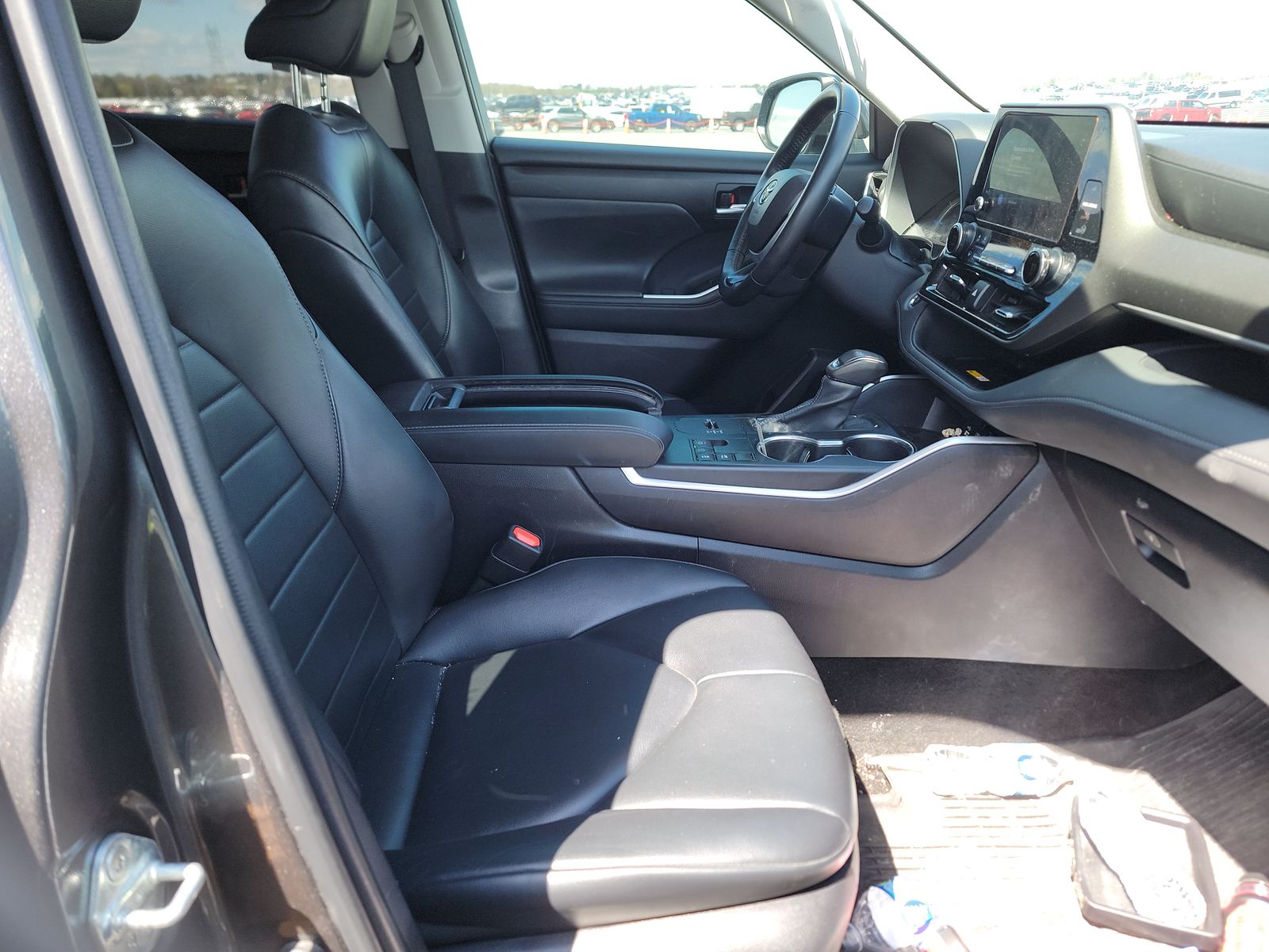 2023 Toyota Highlander Hybrid XLE FWD